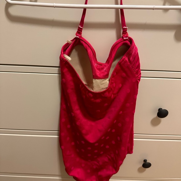 Hot pink one piece swimsuit - Picture 3 of 3